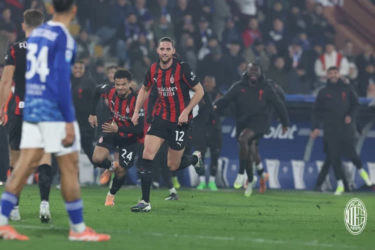AC Milan Menang 3-1 dan Terus Kejar Inter Milan